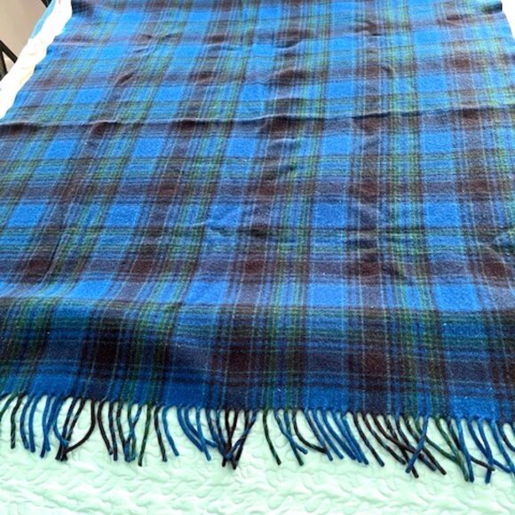 Pendleton Wool Throw Blanket - Picture 1 of 6